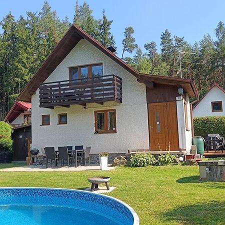 Chata Mareček - v lesní osadě u řeky Lužnice Skalice Exteriér fotografie