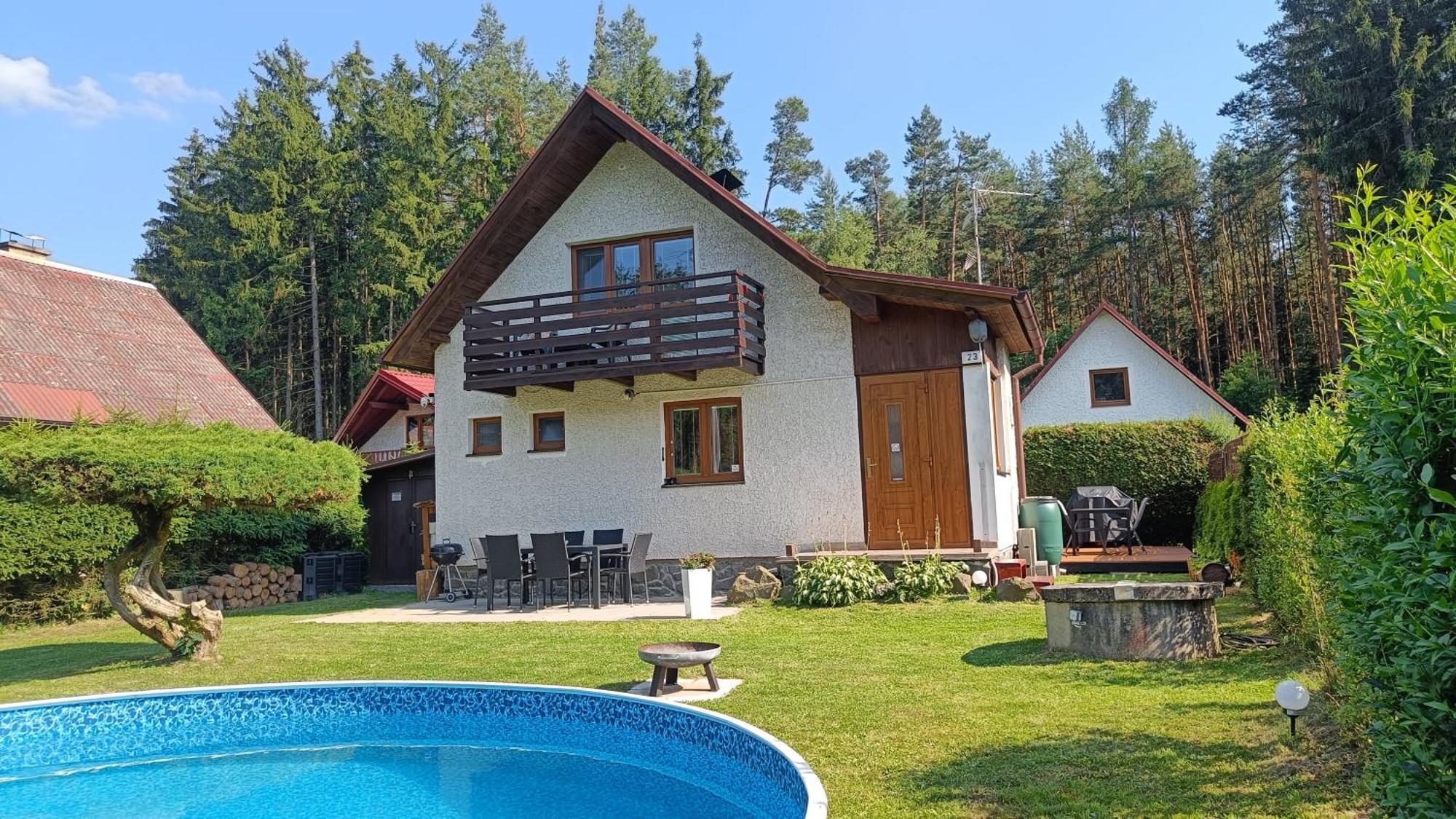 Chata Mareček - v lesní osadě u řeky Lužnice Skalice Exteriér fotografie